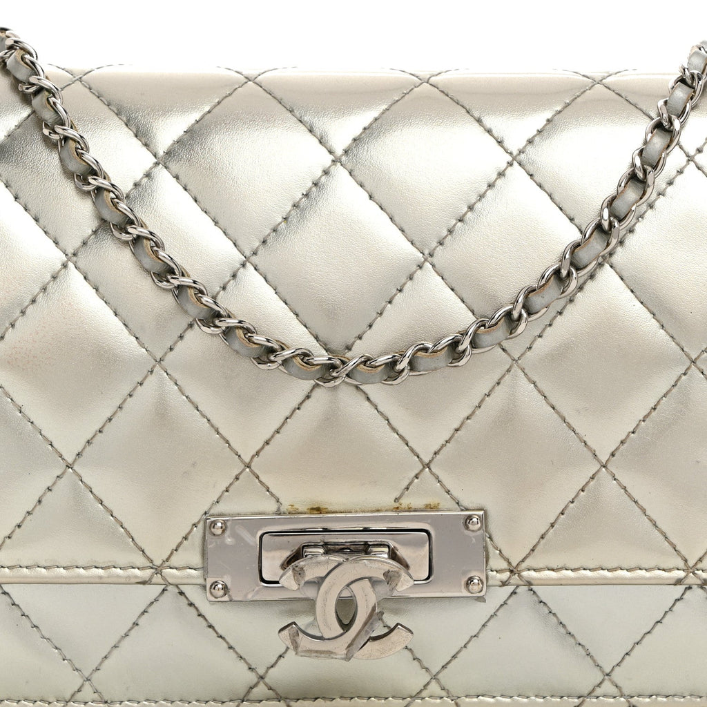 Patent Quilted Golden Class Wallet on Chain WOC Silver