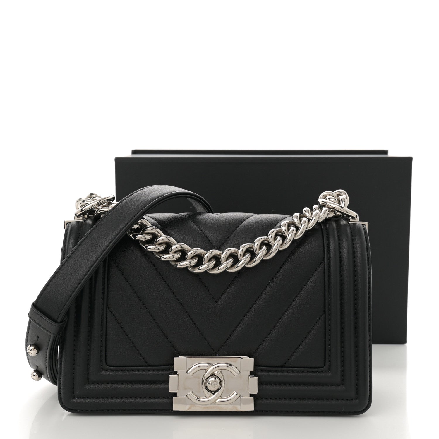 Lambskin Chevron Quilted Small Boy Flap Black