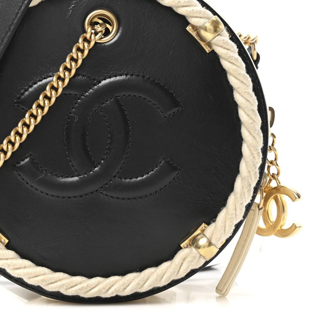 Crumpled Calfskin Cotton Small En Vogue Round Bag Black