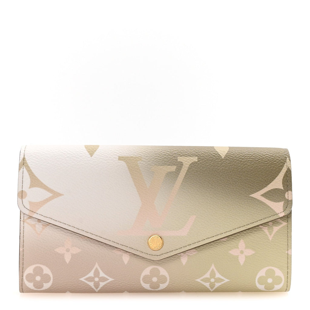Monogram Giant Spring In The City Sarah Wallet NM Sunset Kaki