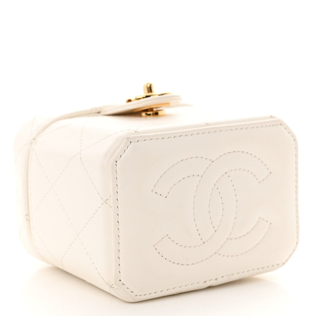 Lambskin Quilted Vanity Clutch With Chain White