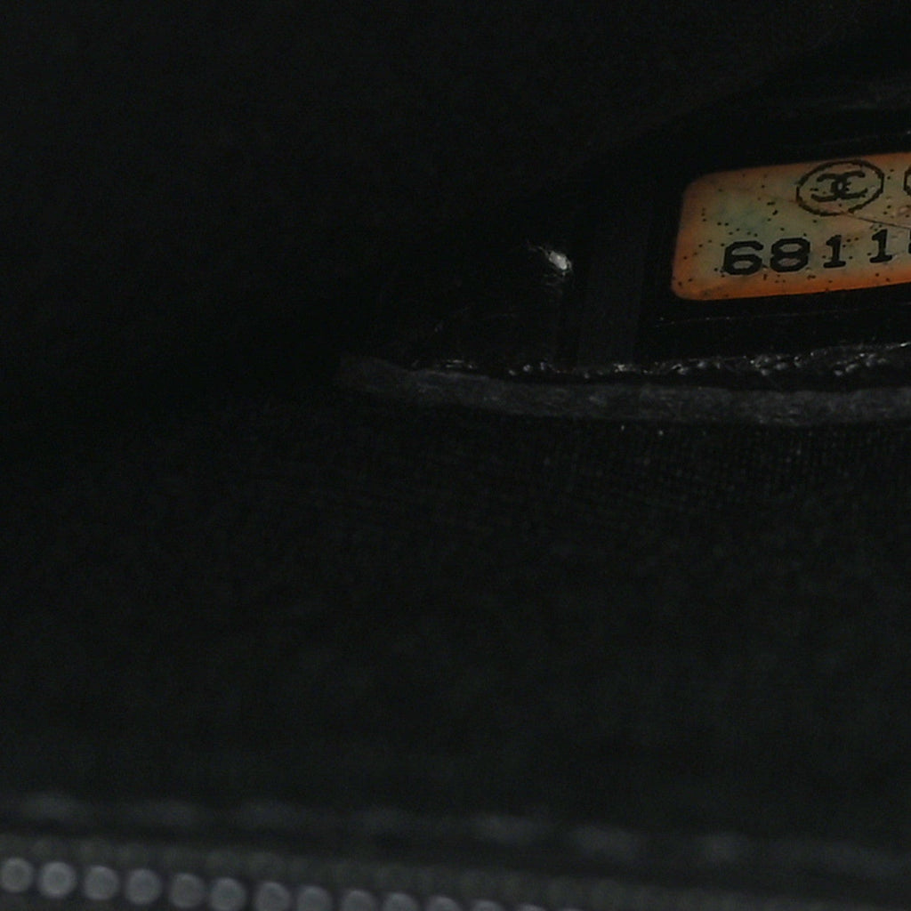 Caviar Quilted Medallion Tote Black