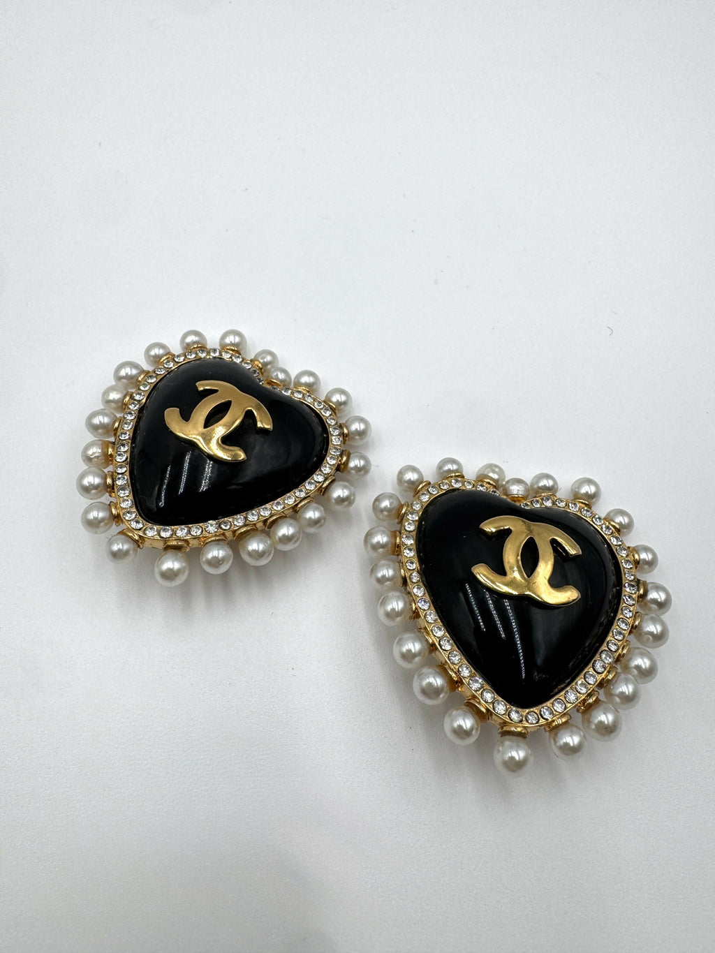 Chanel Vintage 1980 Large Heart Pearl Clip on Earrings