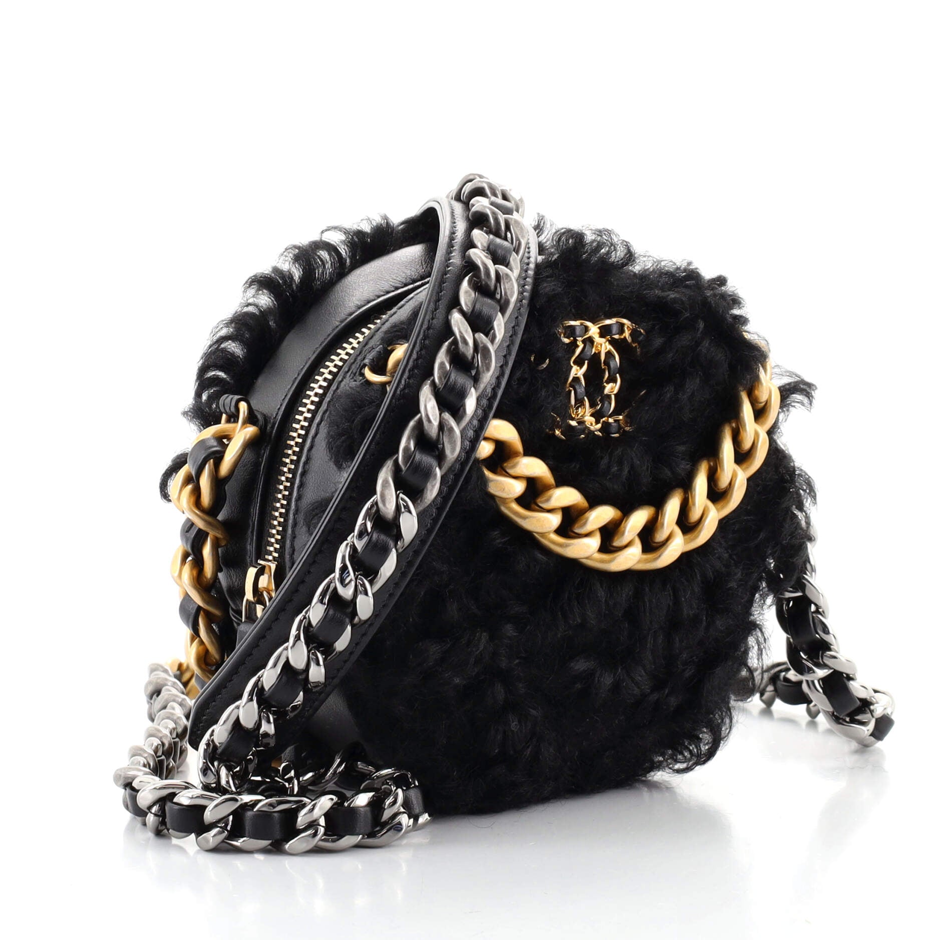 19 Round Clutch with Chain Quilted Shearling