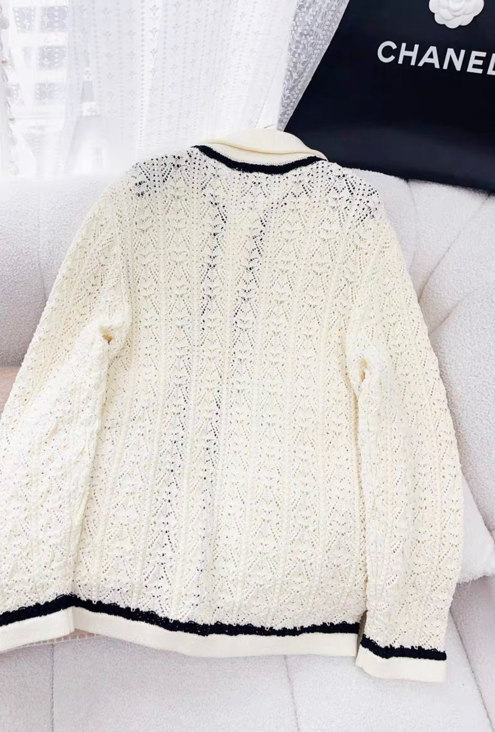 Chanel 24P white knitted igan size 34