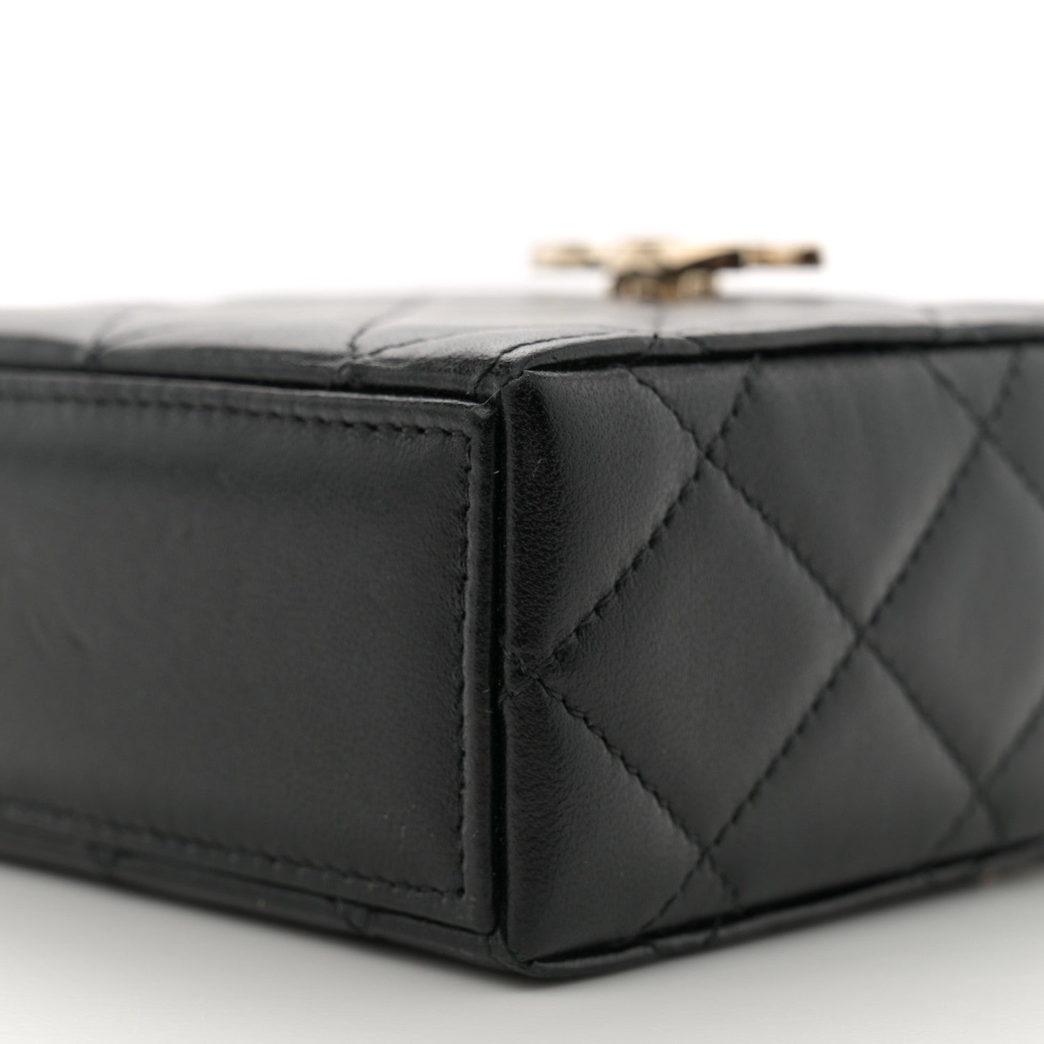 Lambskin Quilted Small Box With Chain Black