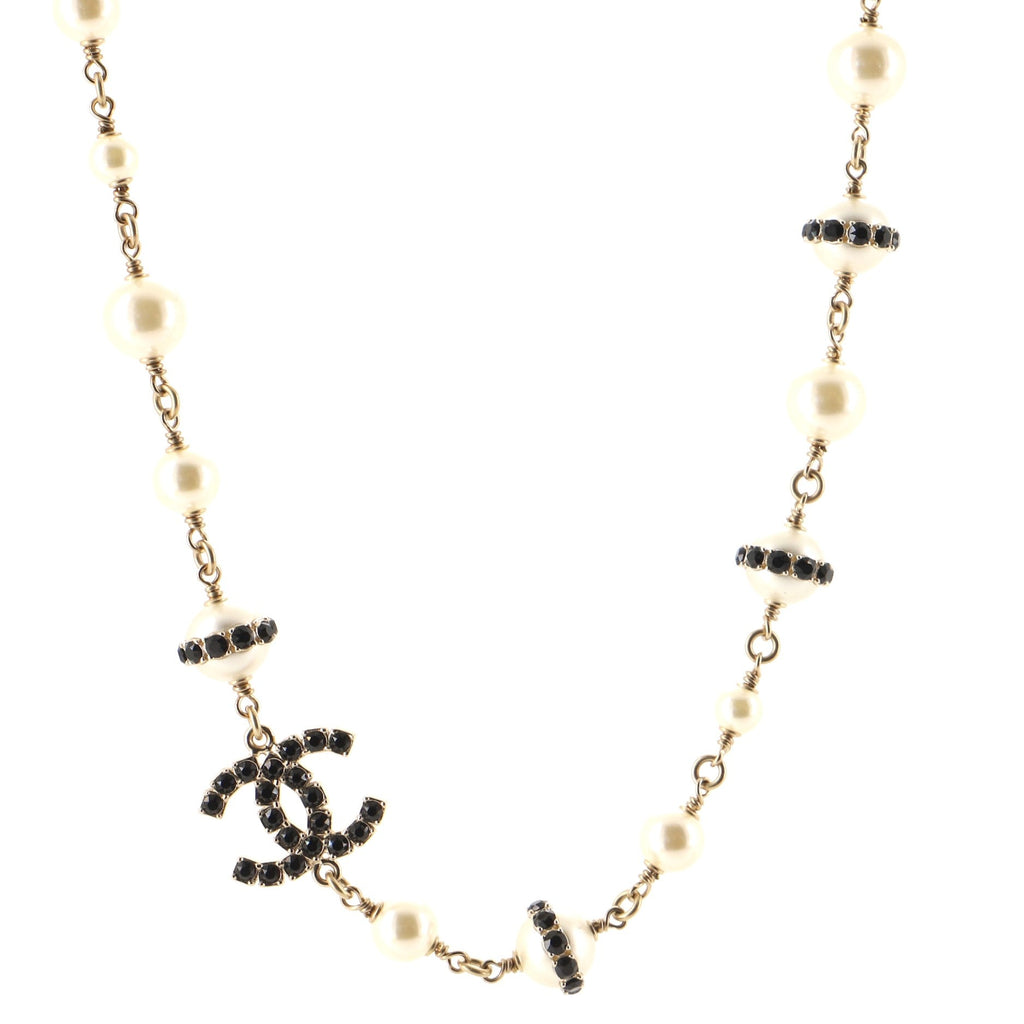 CC Short Necklace Faux Pearls and Metal with Crystals