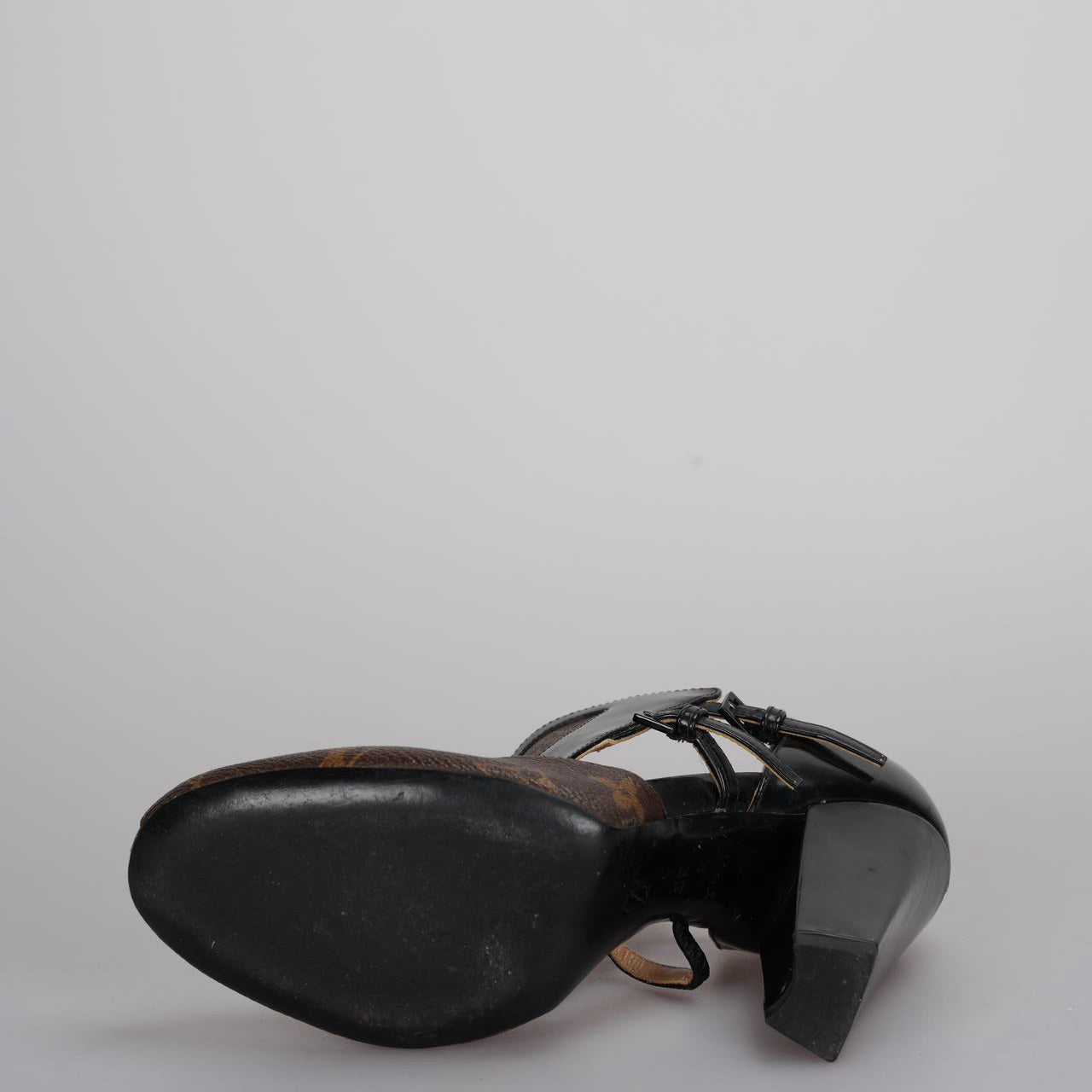 Louis Vuitton Classic Leather Monogram Headline Pumps 35 Black & Brown