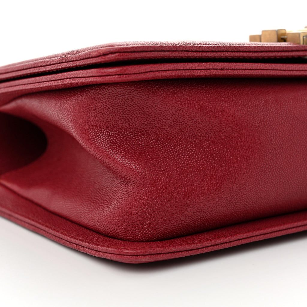 Caviar Quilted Medium Boy Flap Red