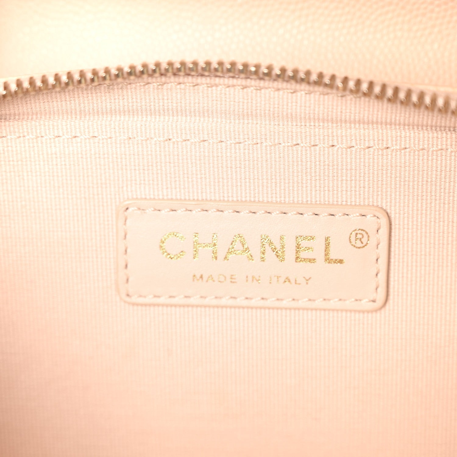 Caviar Quilted Large Like A Wallet Flap Light Beige