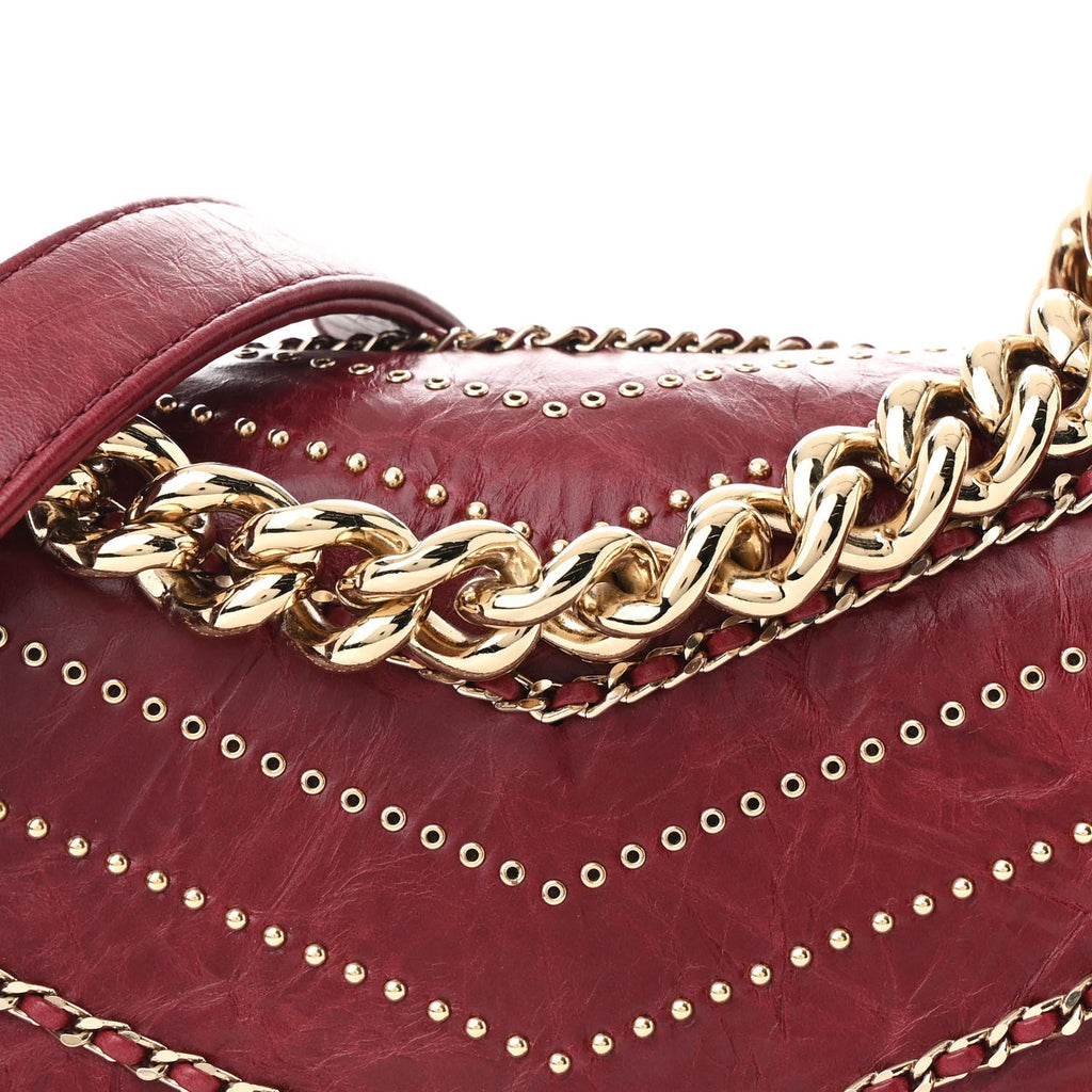 Crumpled Calfskin Chevron Small Chain Boy Flap Burgundy