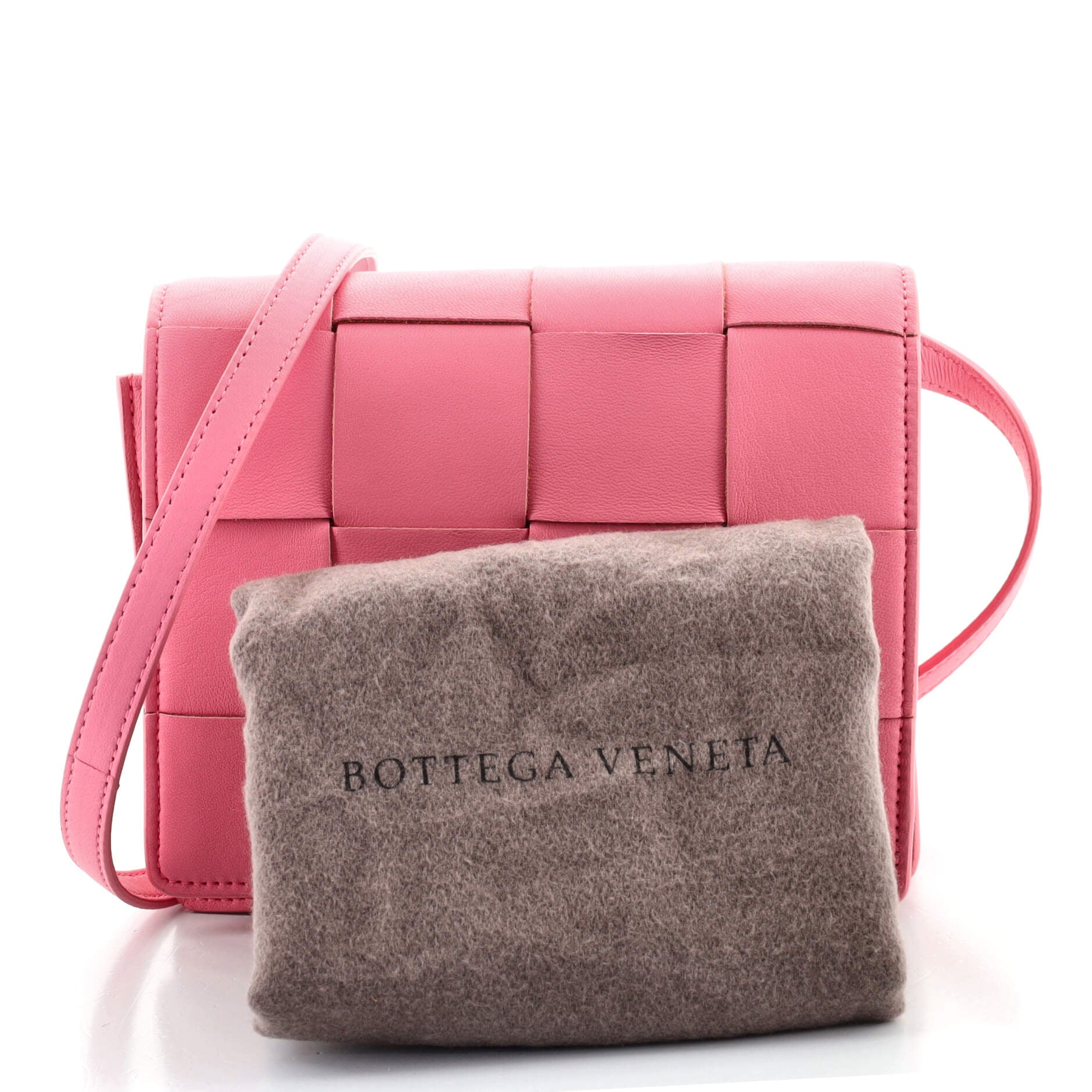 Cassette Crossbody Bag Maxi Intrecciato Leather Mini