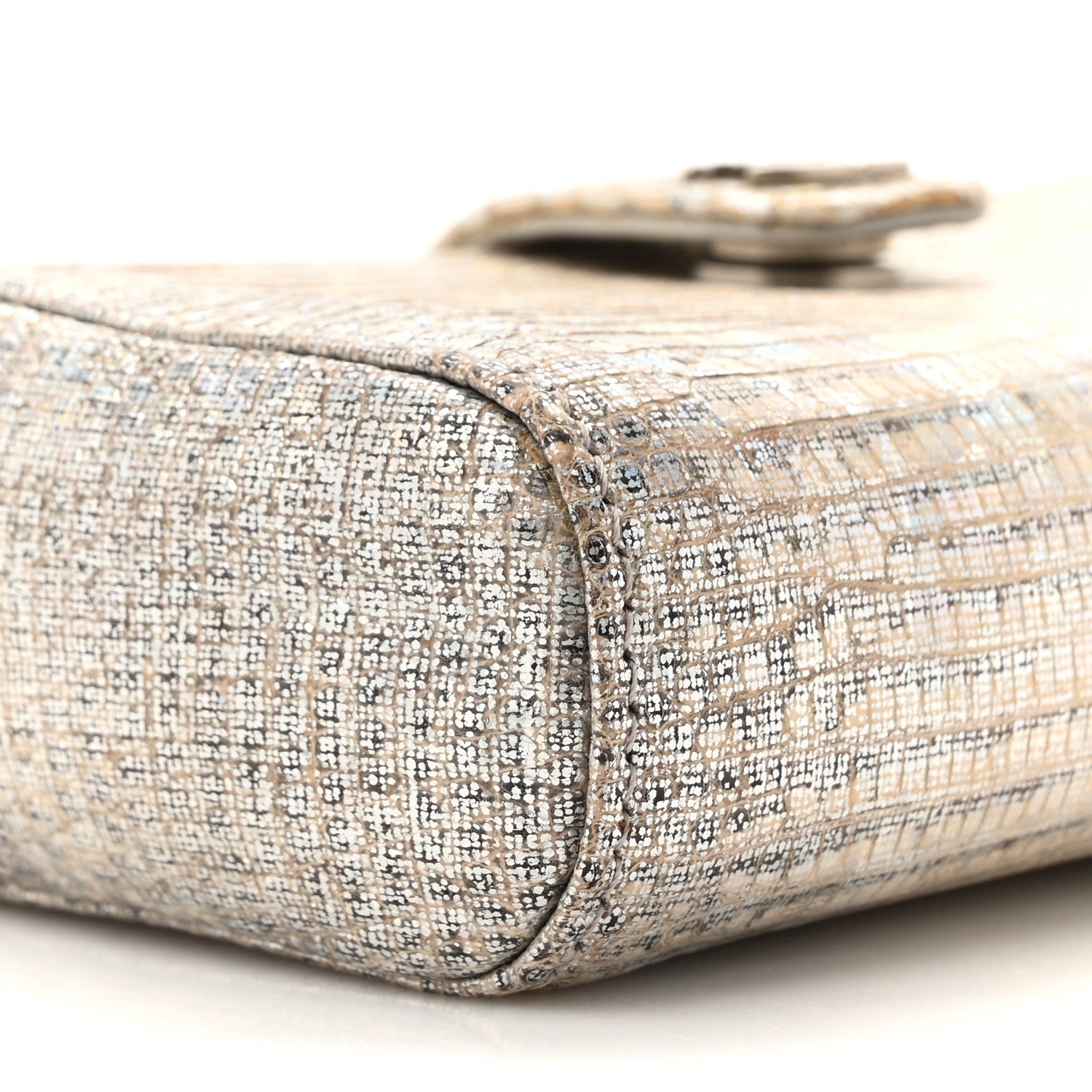 Iridescent Lizard Phone Holder Crossbody Silver
