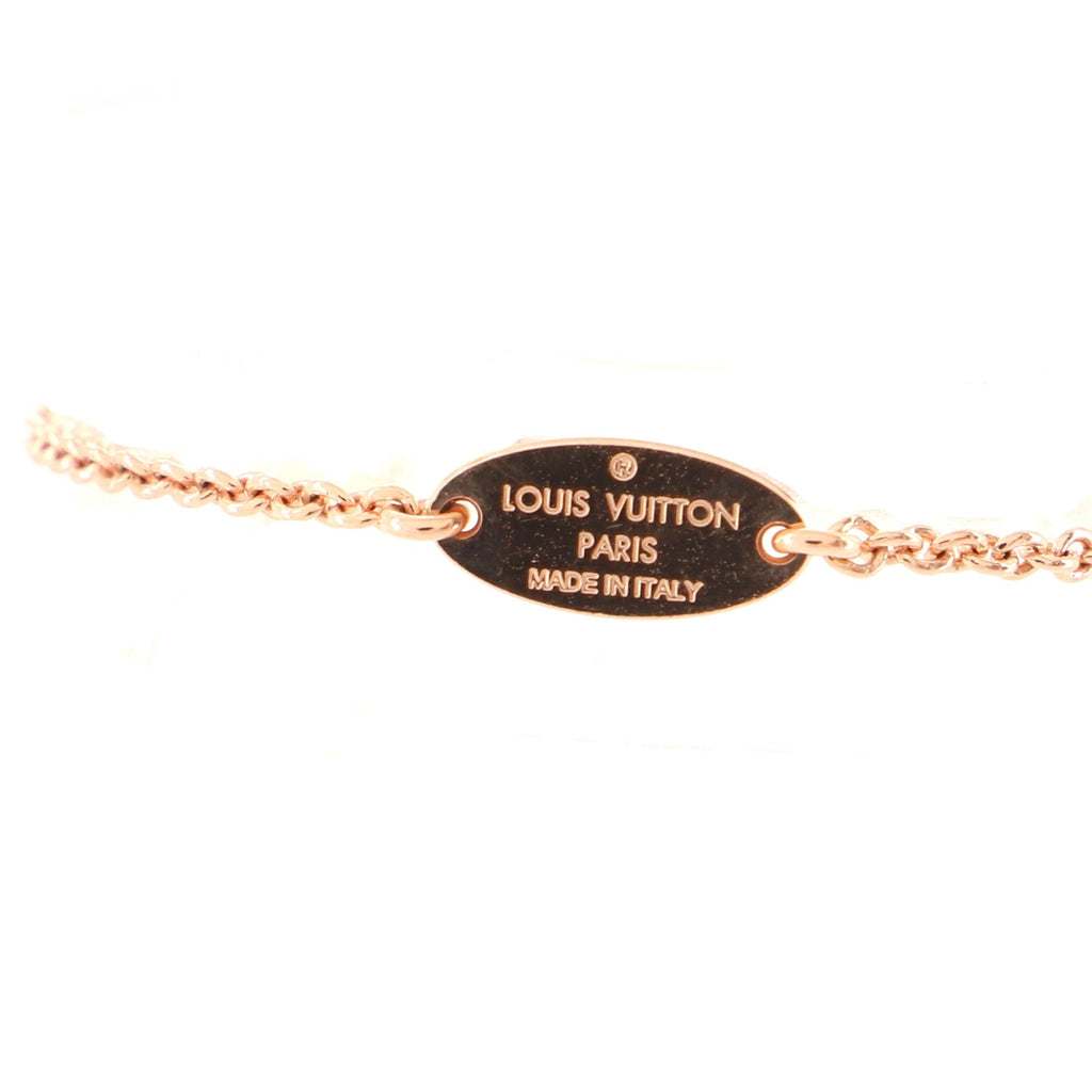 Essential V Bracelet Bracelet