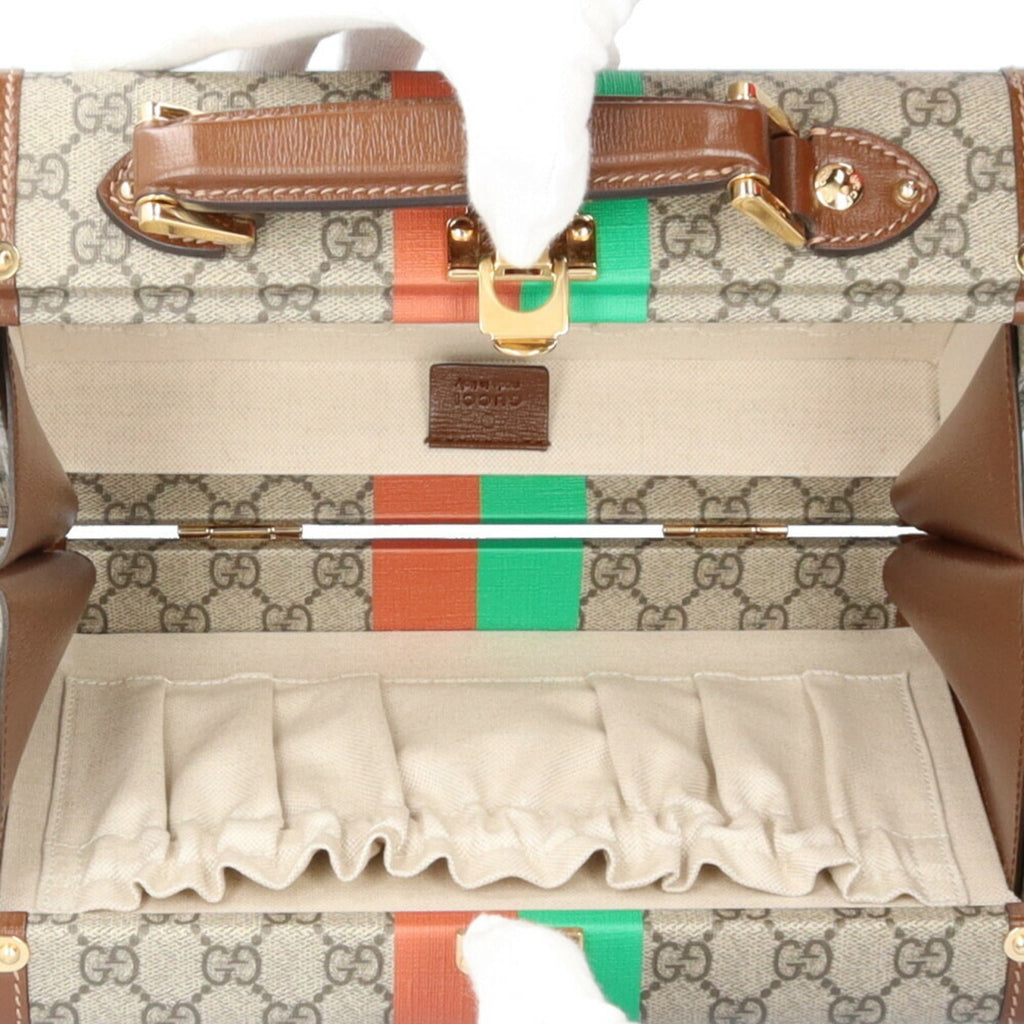 Gucci --