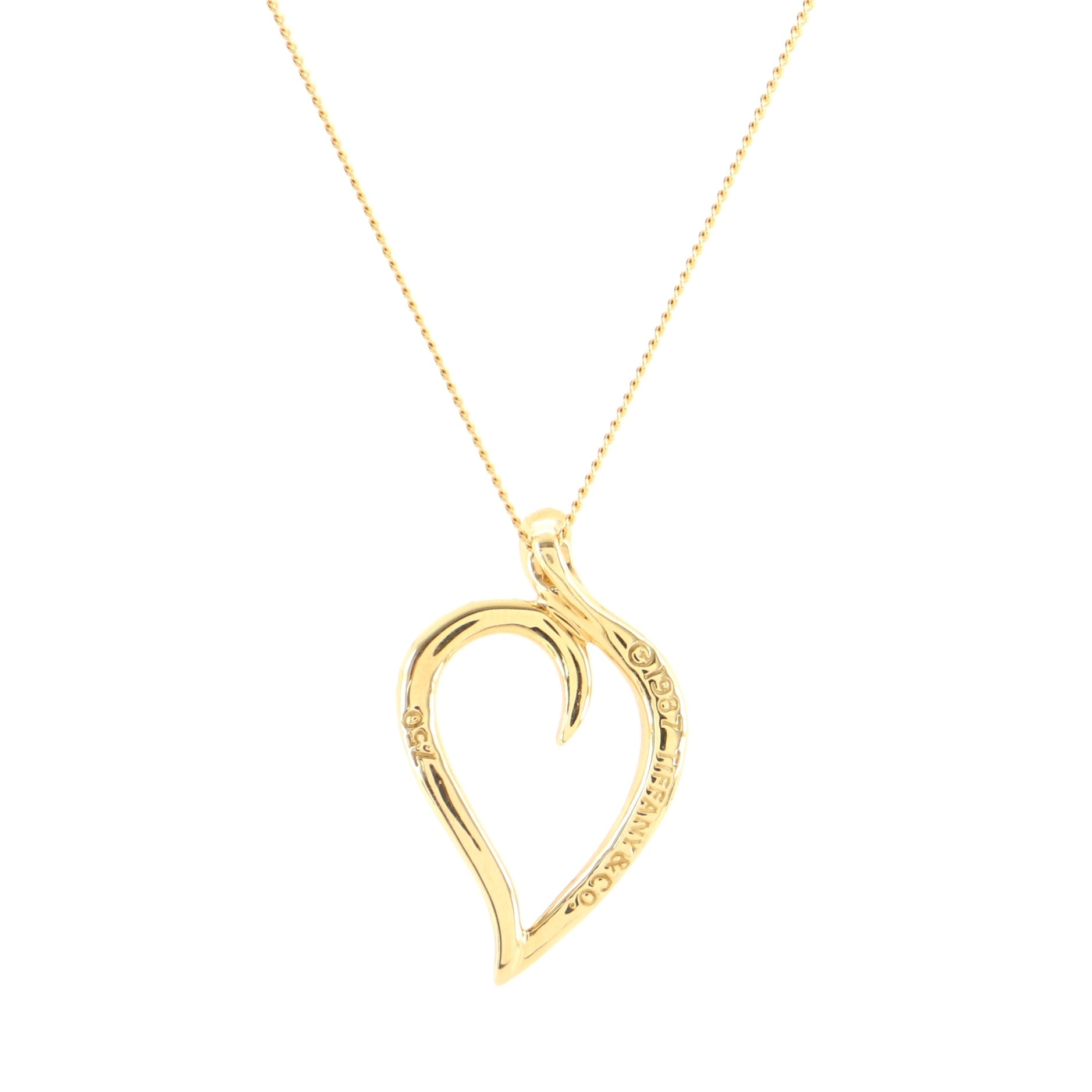 Leaf Heart Pendant Necklace 18K Yellow Gold