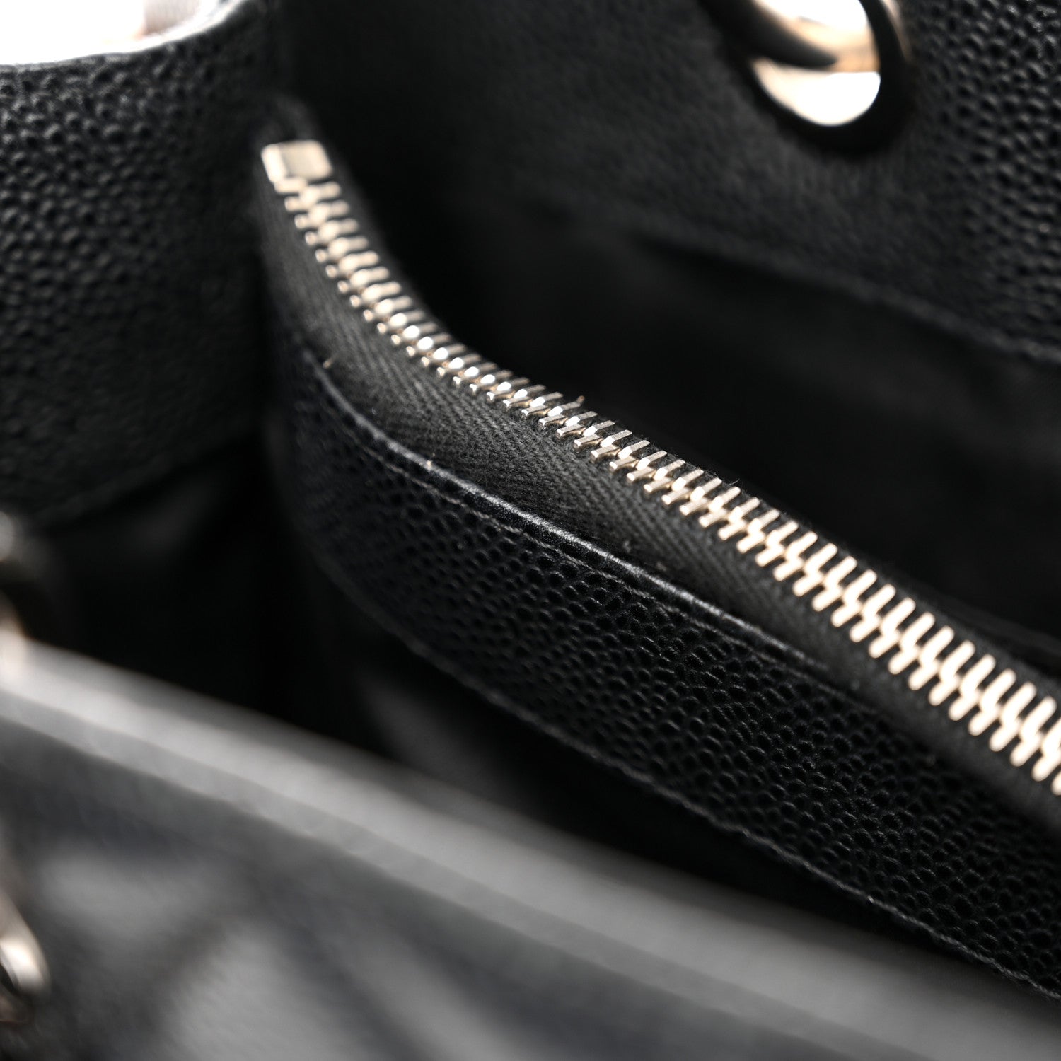 Caviar Quilted Grand Shopping Tote GST Black