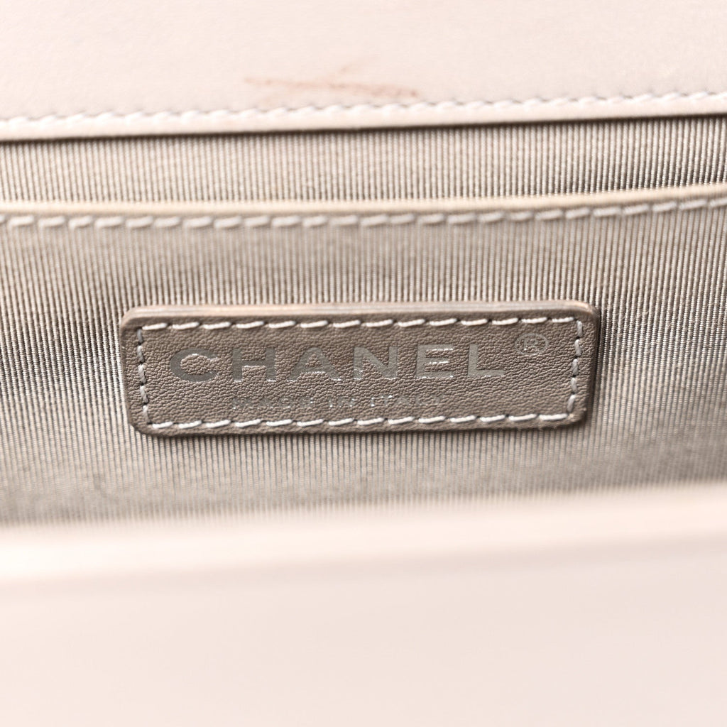 Lambskin Quilted Medium Boy Flap Grey