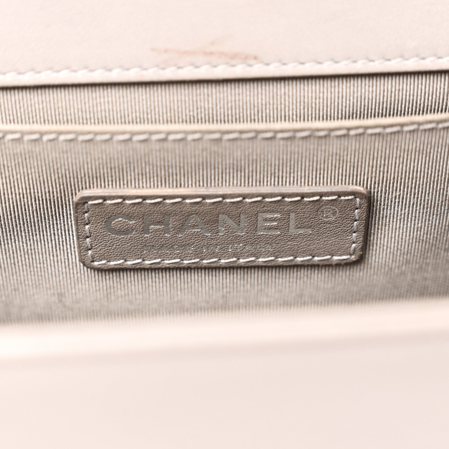 Lambskin Quilted Medium Boy Flap Grey