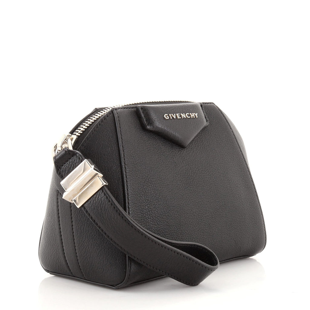 Antigona Beauty Clutch Leather