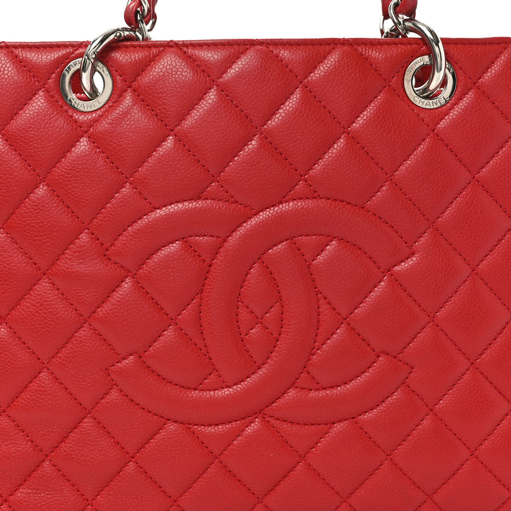 Caviar Quilted XL Grand Shopping Tote GST Red