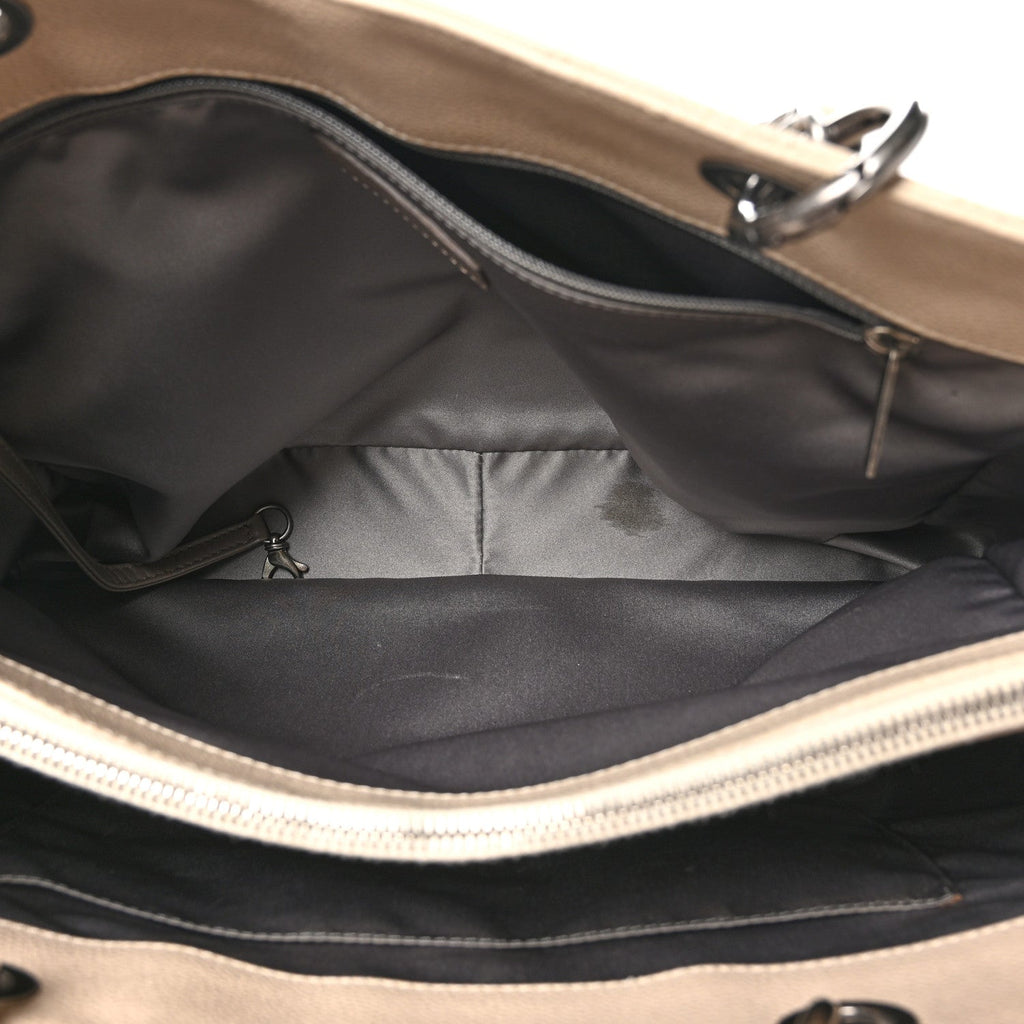 Caviar Quilted Grand Shopping Tote GST Beige Clair