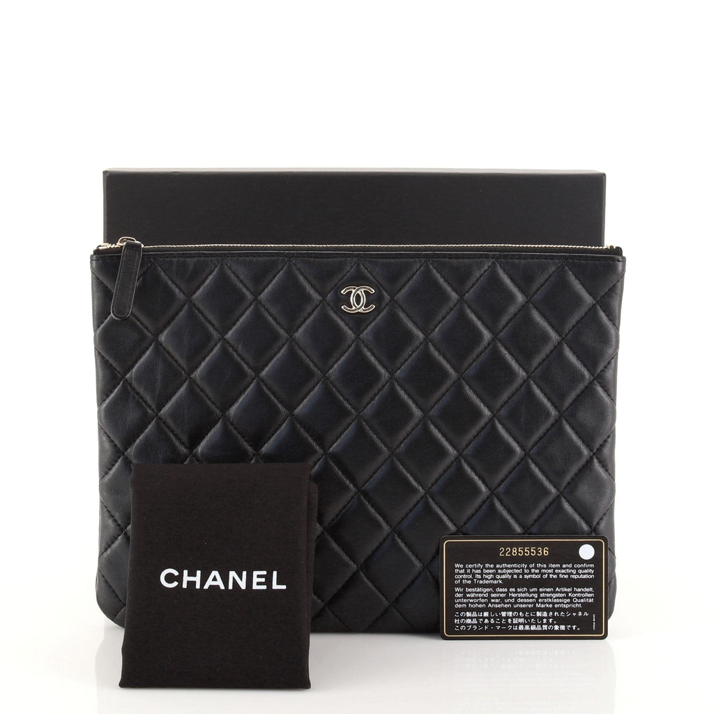 O Case Clutch Quilted Lambskin Medium