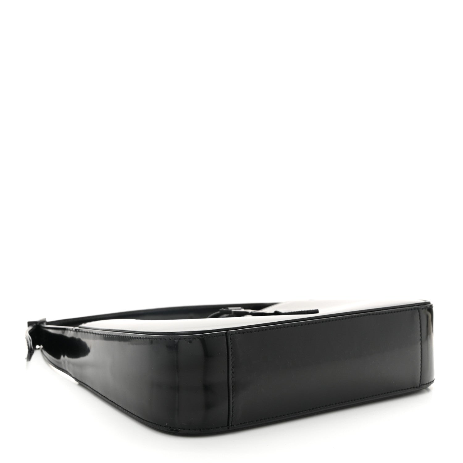 Patent Calfskin Monochrome Le 5 A 7 Hobo Black