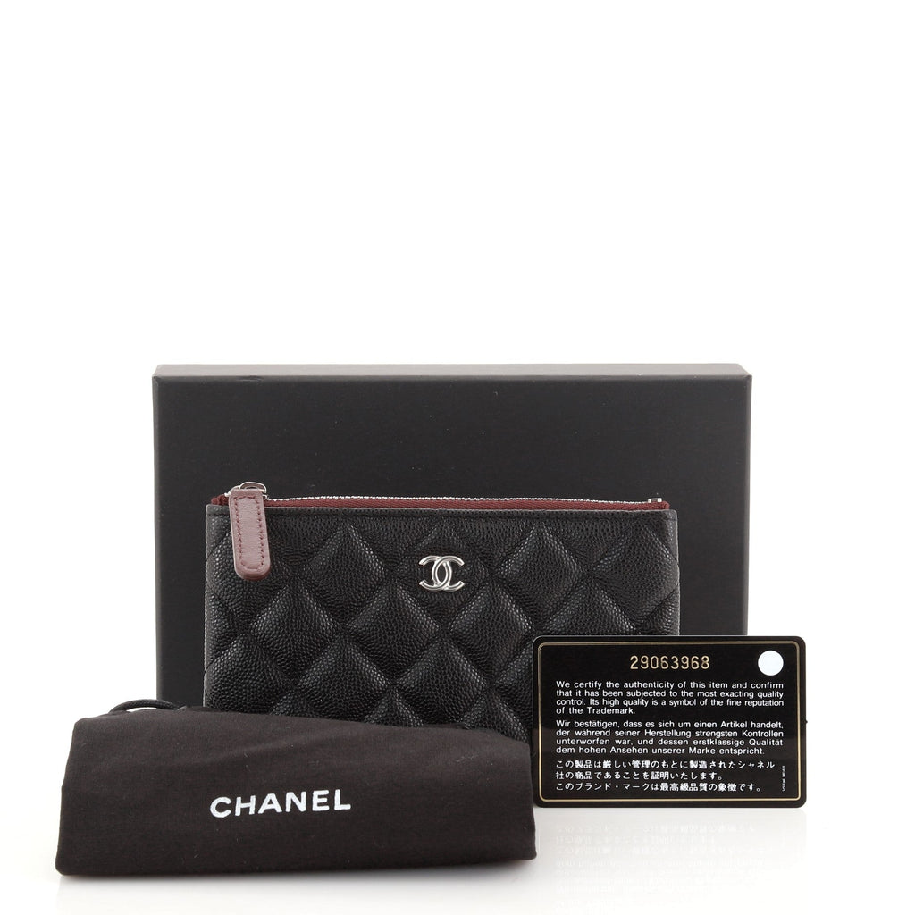 Classic O Case Pouch Quilted Caviar Mini