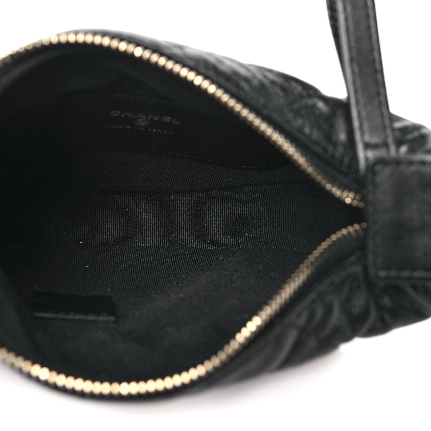 Lambskin Quilted Chain Around Pouch Black