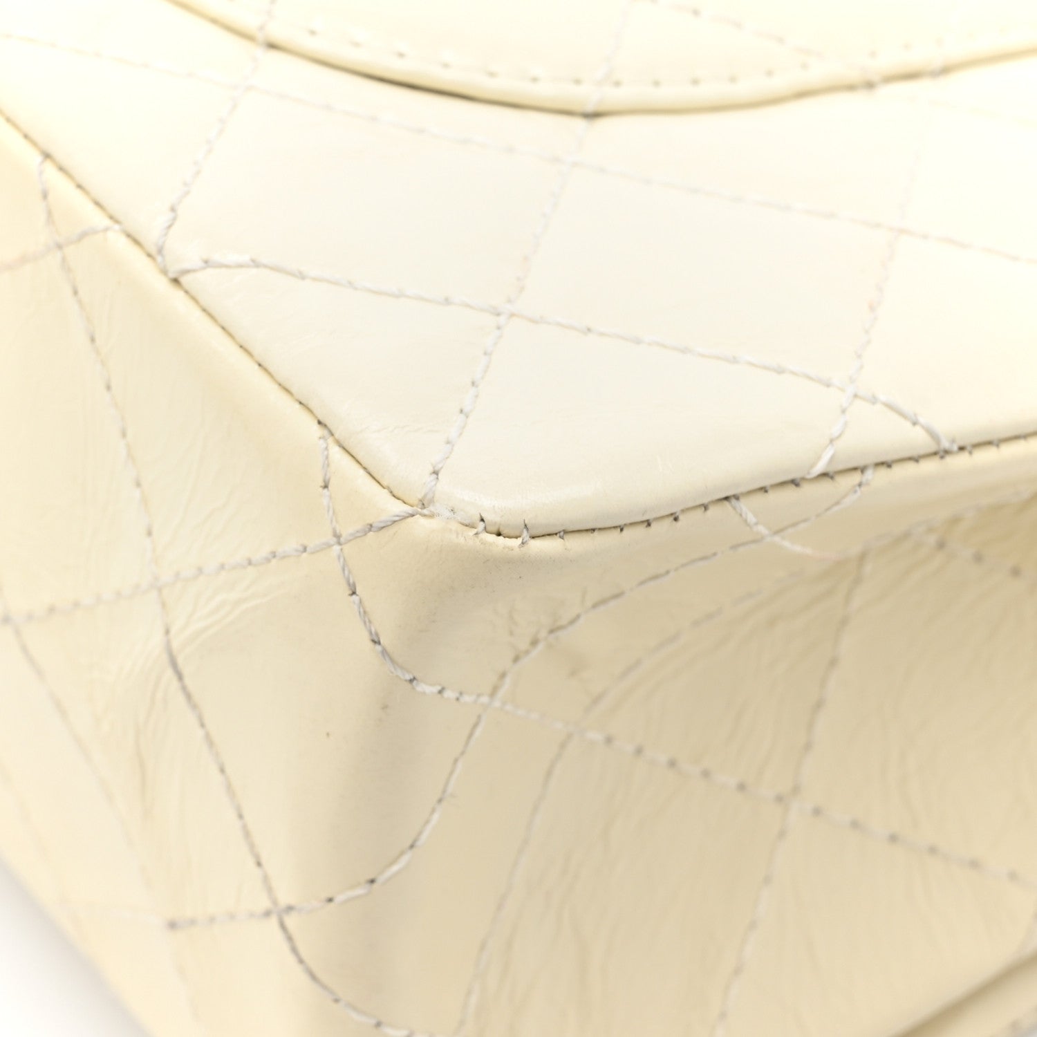 Distressed Patent Quilted 2.55 Reissue 226 Flap Ivory