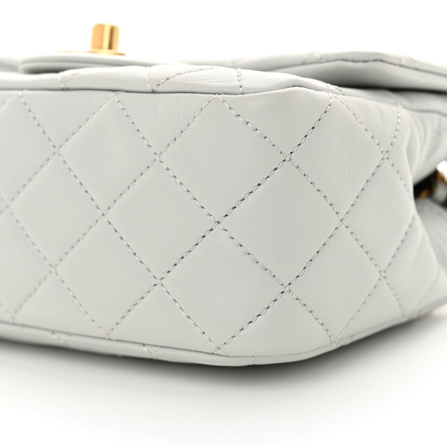 Lambskin Quilted Mini Pearl Crush Flap Light Grey