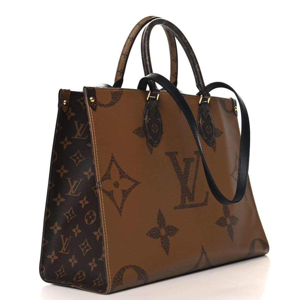 Reverse Monogram Giant Onthego MM