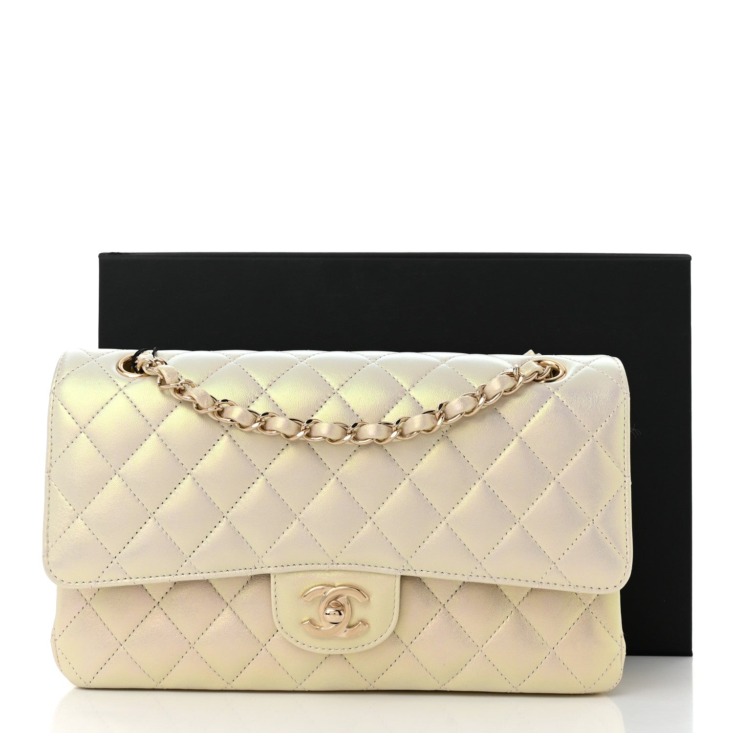Iridescent Lambskin Quilted Medium Double Flap Ivory