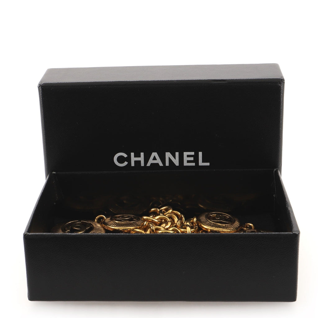 Cutout CC Medallion Chain Necklace Metal