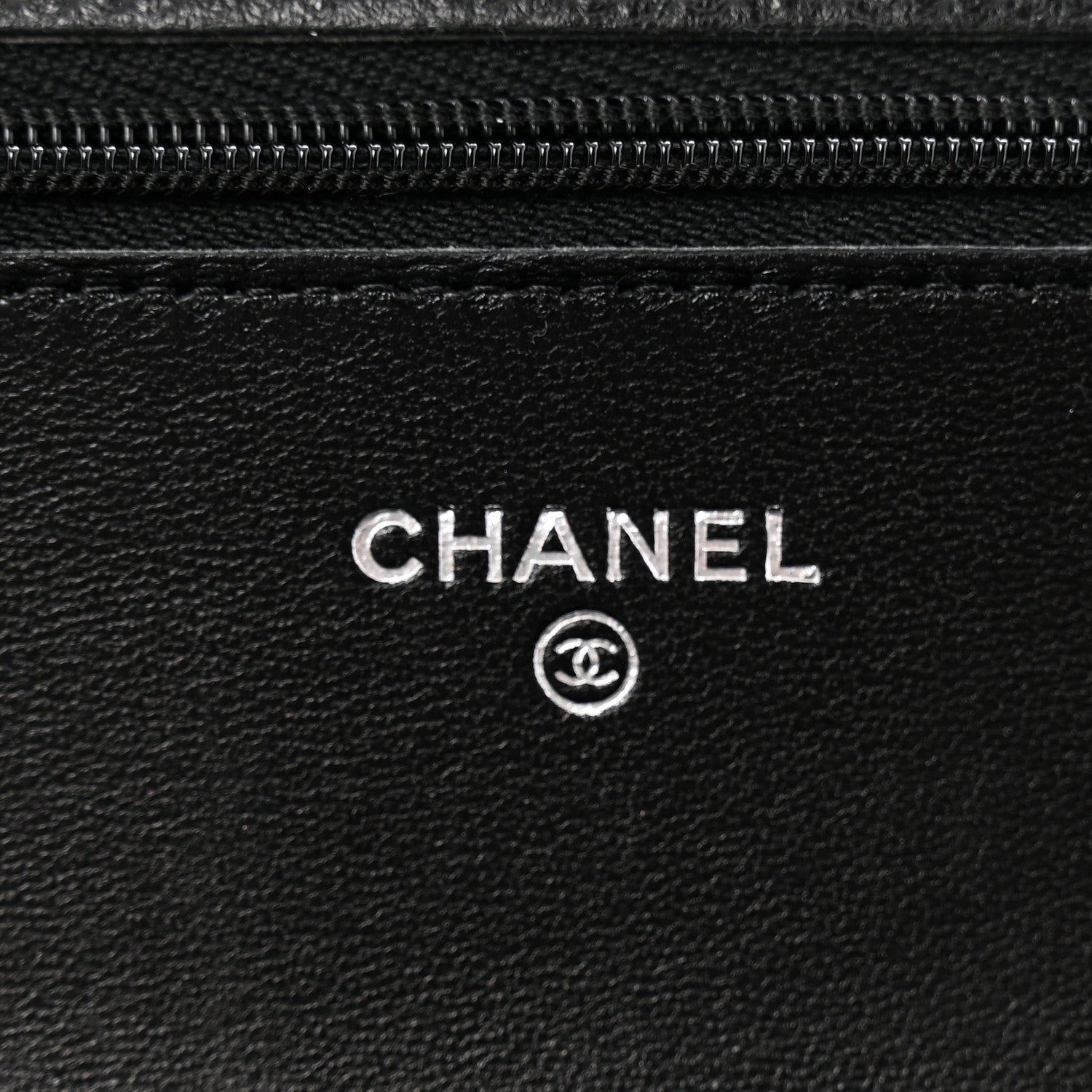 Lambskin Quilted Wallet On Chain WOC So Black
