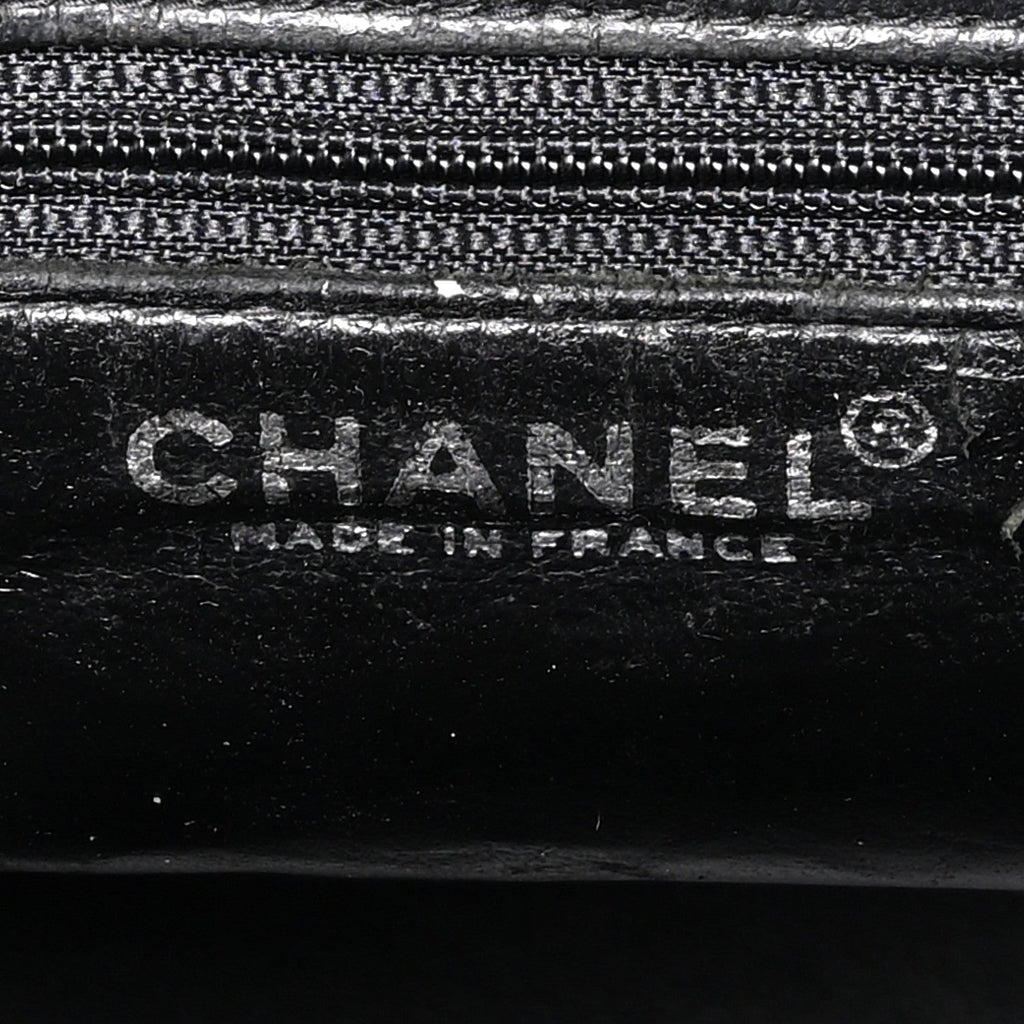 Caviar Quilted Medallion Tote Black
