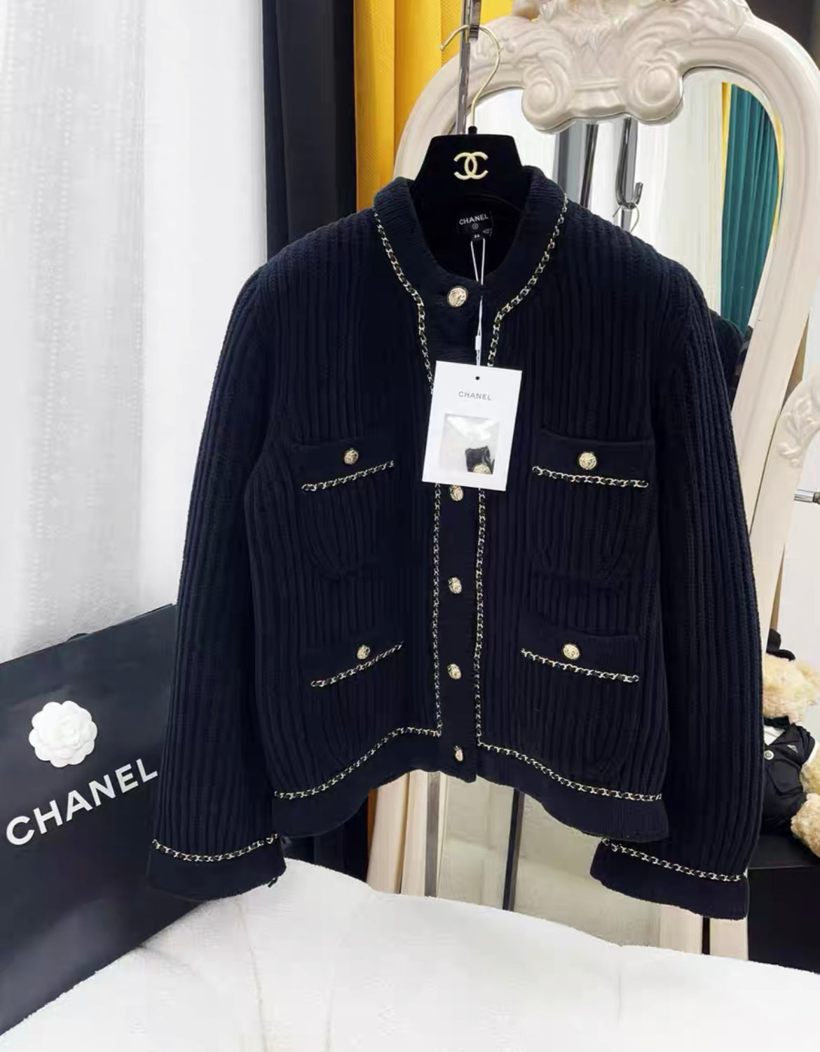 Chanel 22B Black jacket size 34
