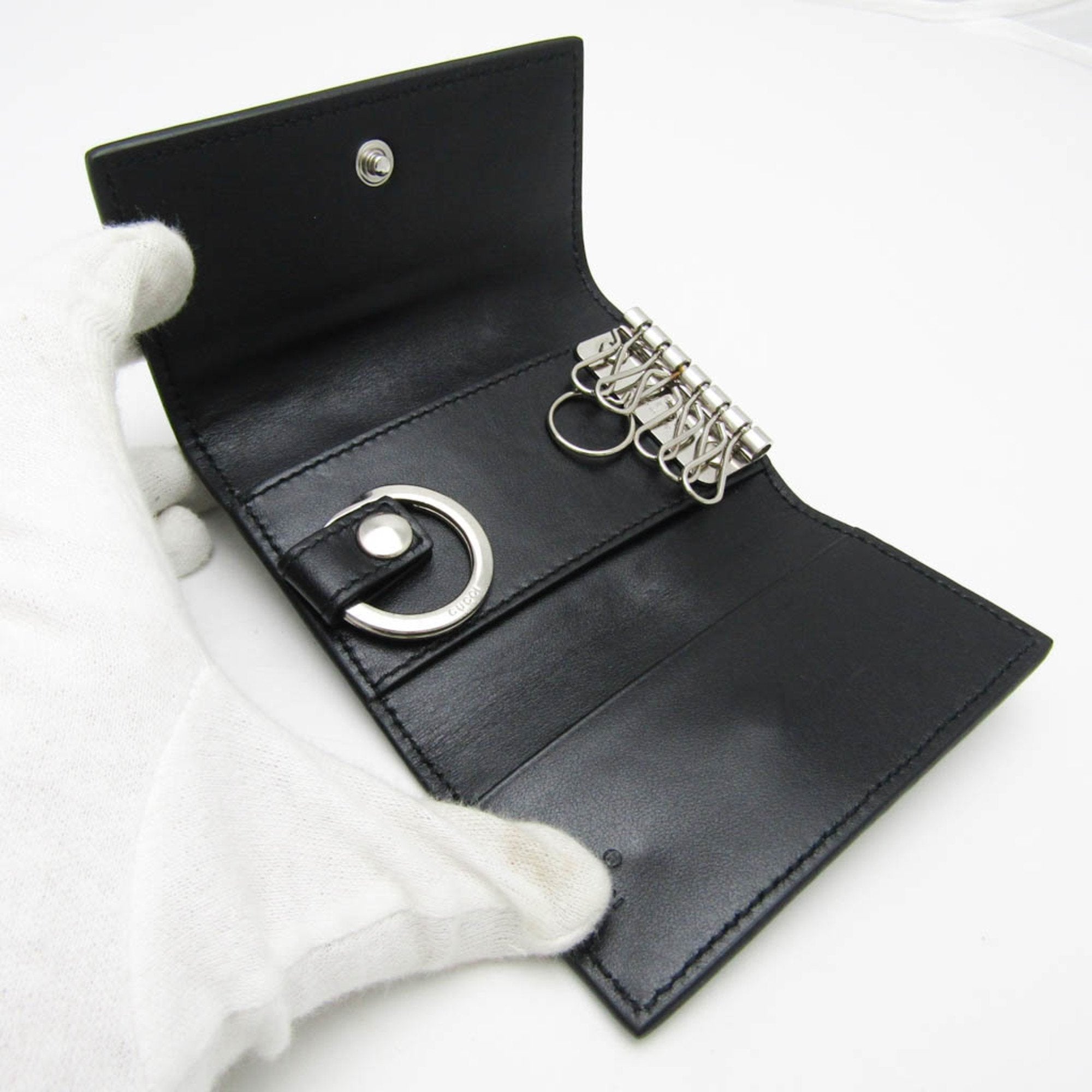 Gucci GG emboss�