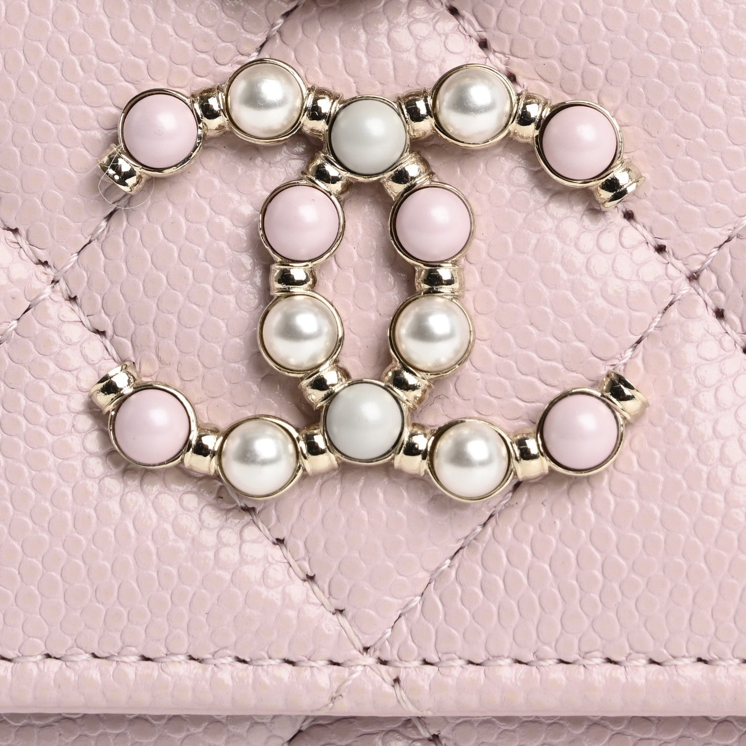 Caviar Quilted Coco Candy  Holder On Chain Light Pink