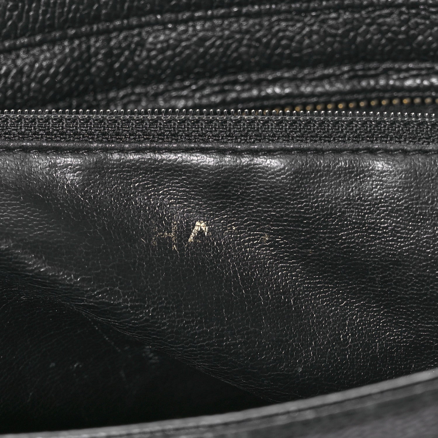 Caviar CC Shoulder Bag Black