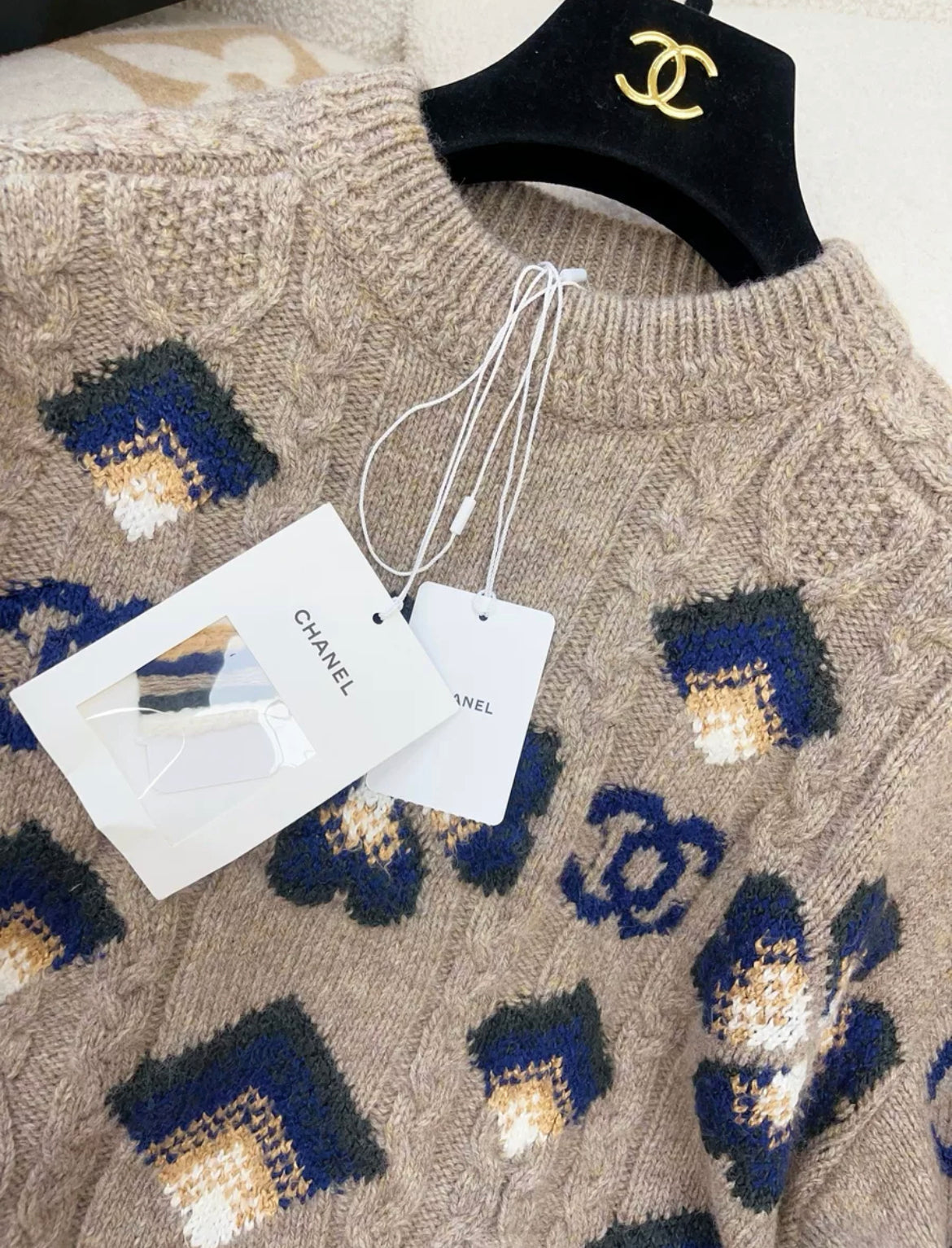 Chanel 24N double CC Khaki sweater size 36