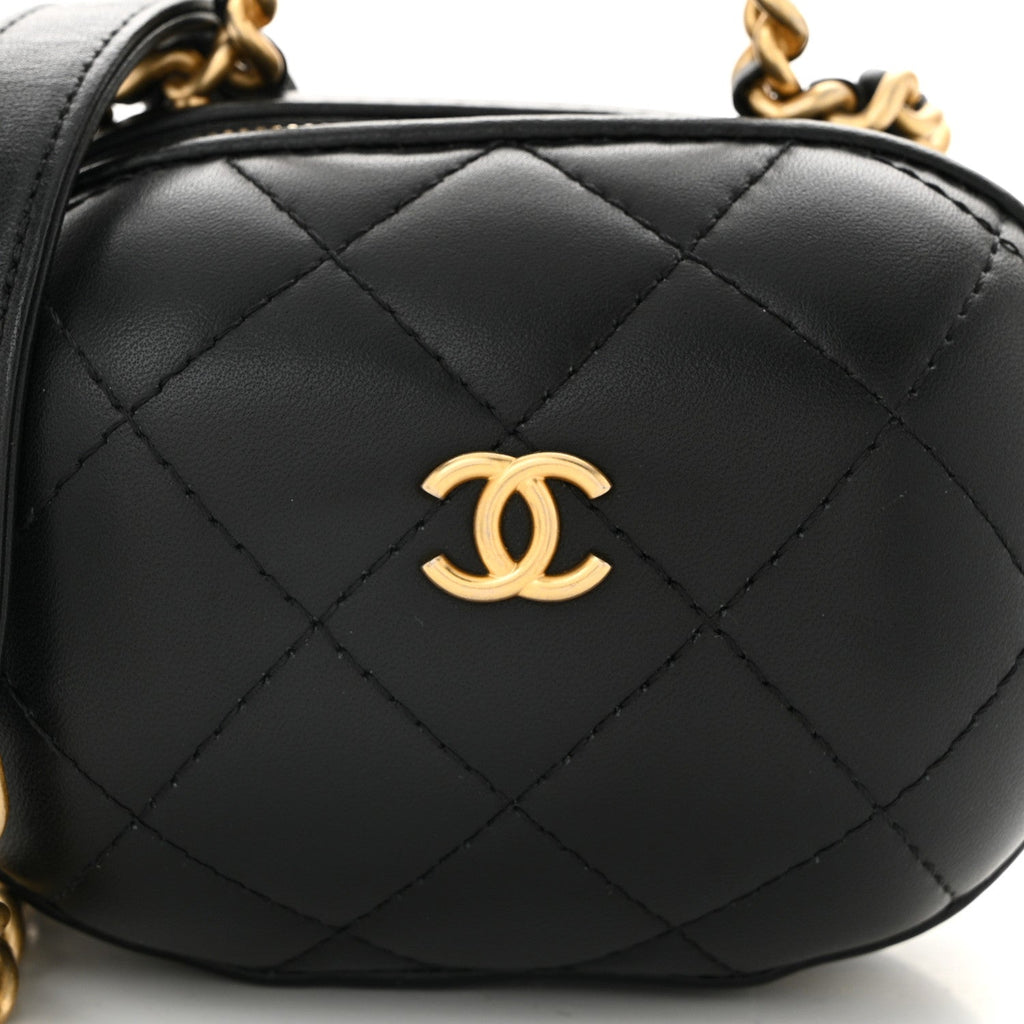 Lambskin Quilted Small CC Bubble Vanity Case With Chain Black