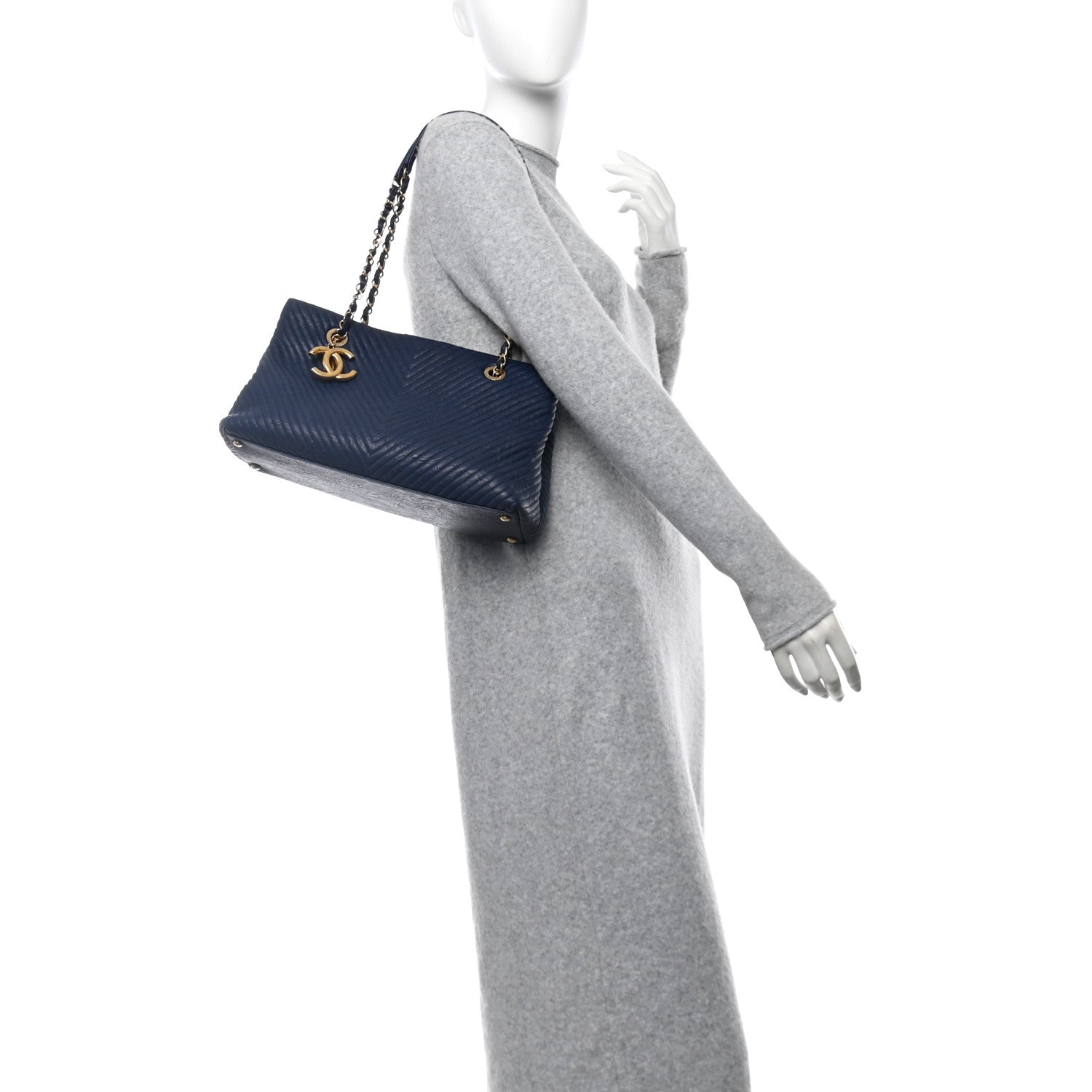 Wrinkled Lambskin Chevron Quilted Surpique Tote Navy Blue