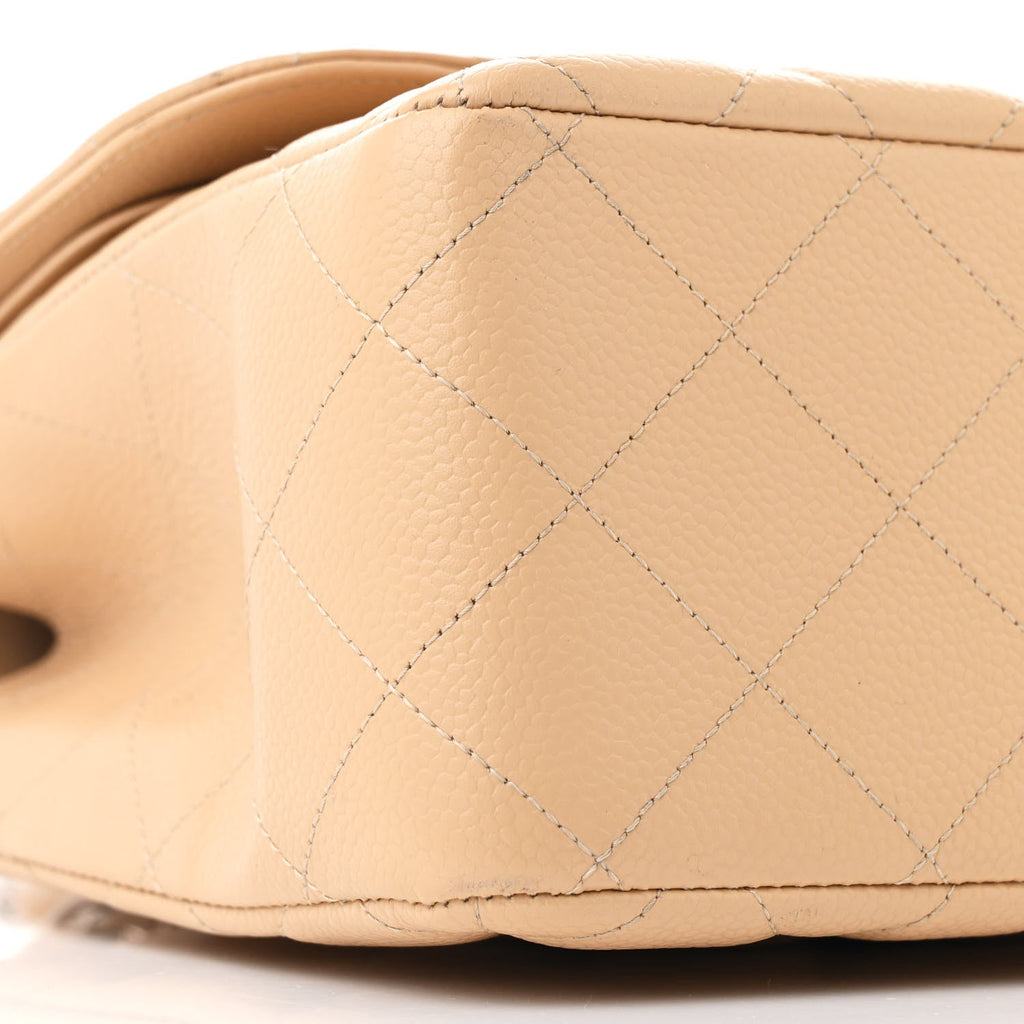 Caviar Quilted Jumbo Double Flap Beige Clair