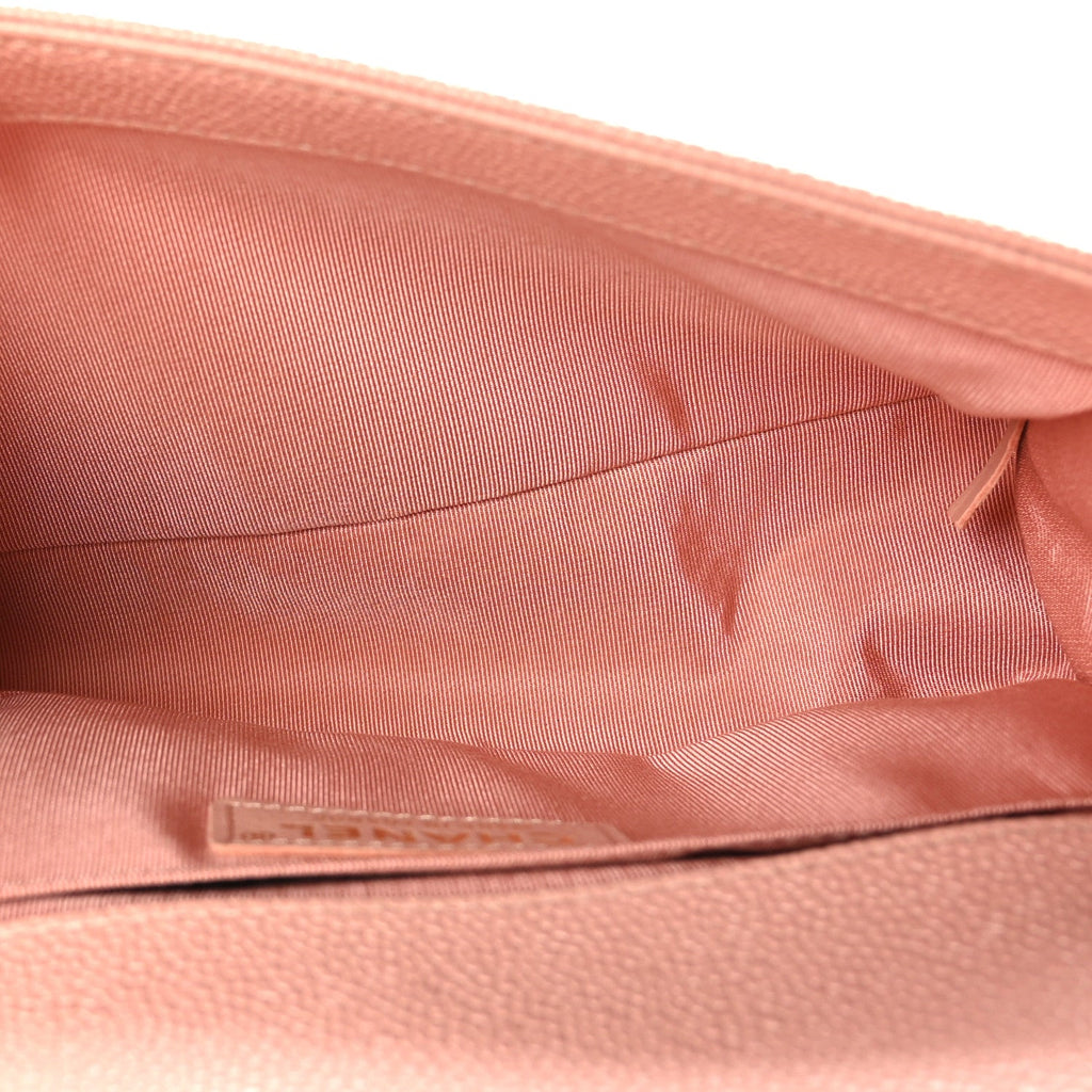 Caviar Quilted Medium Boy Flap Light Pink