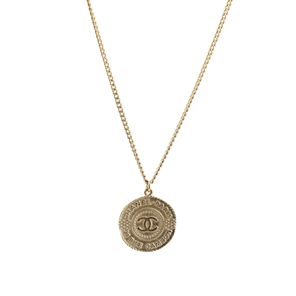 CC Round Medal Pendant Necklace Metal