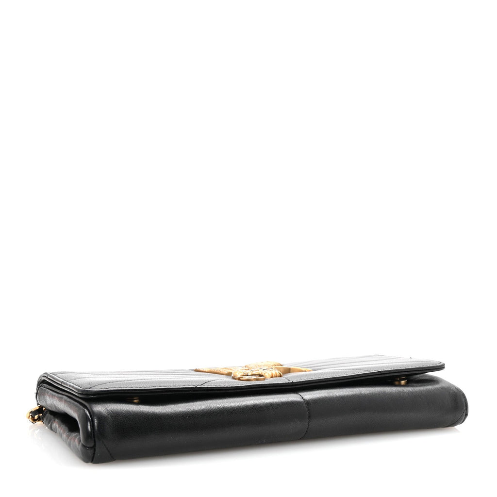 Lambskin Imperial Eagle Clutch With Chain Black