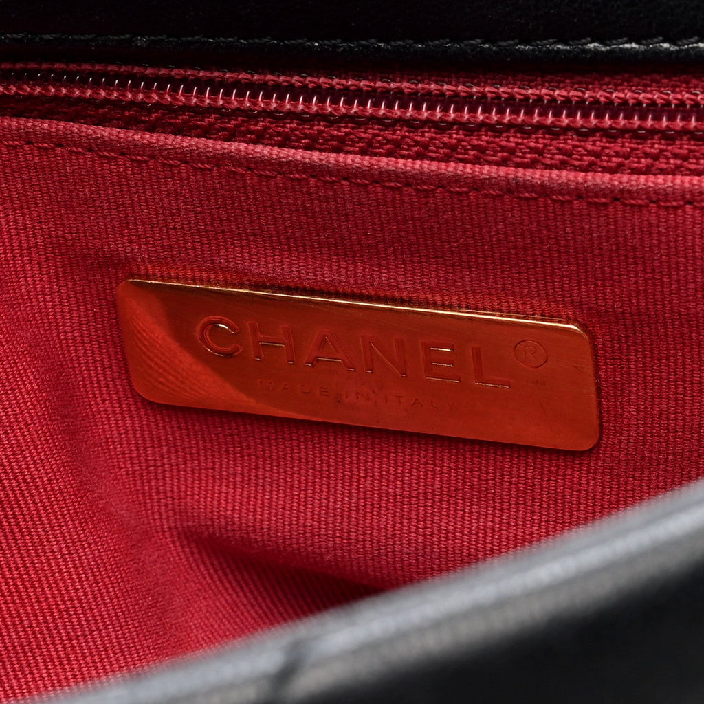 Lambskin Quilted Medium Chanel 19 Flap Black