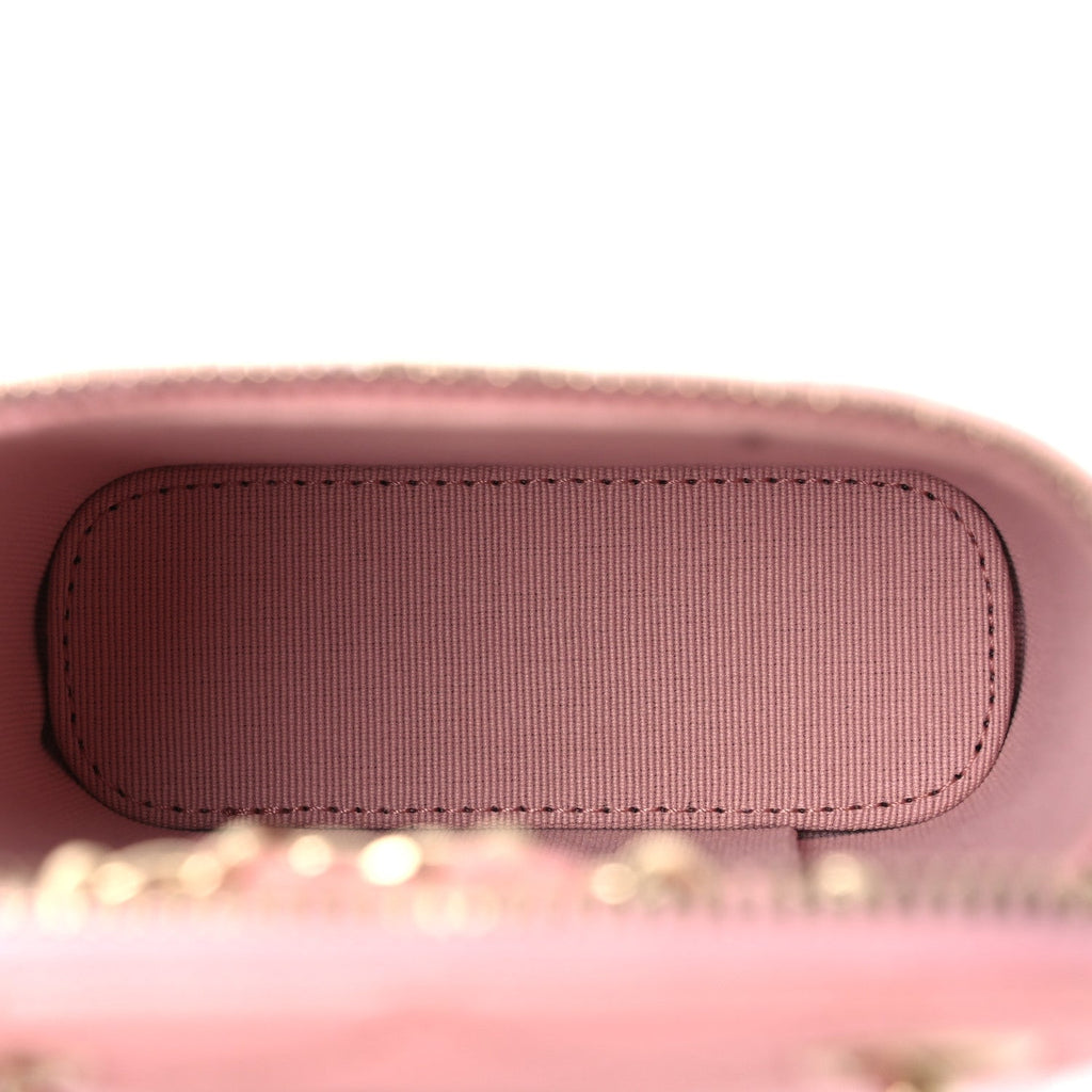 Caviar Quilted Small Vertical Coco Beauty Vanity Case With Chain Light Pink